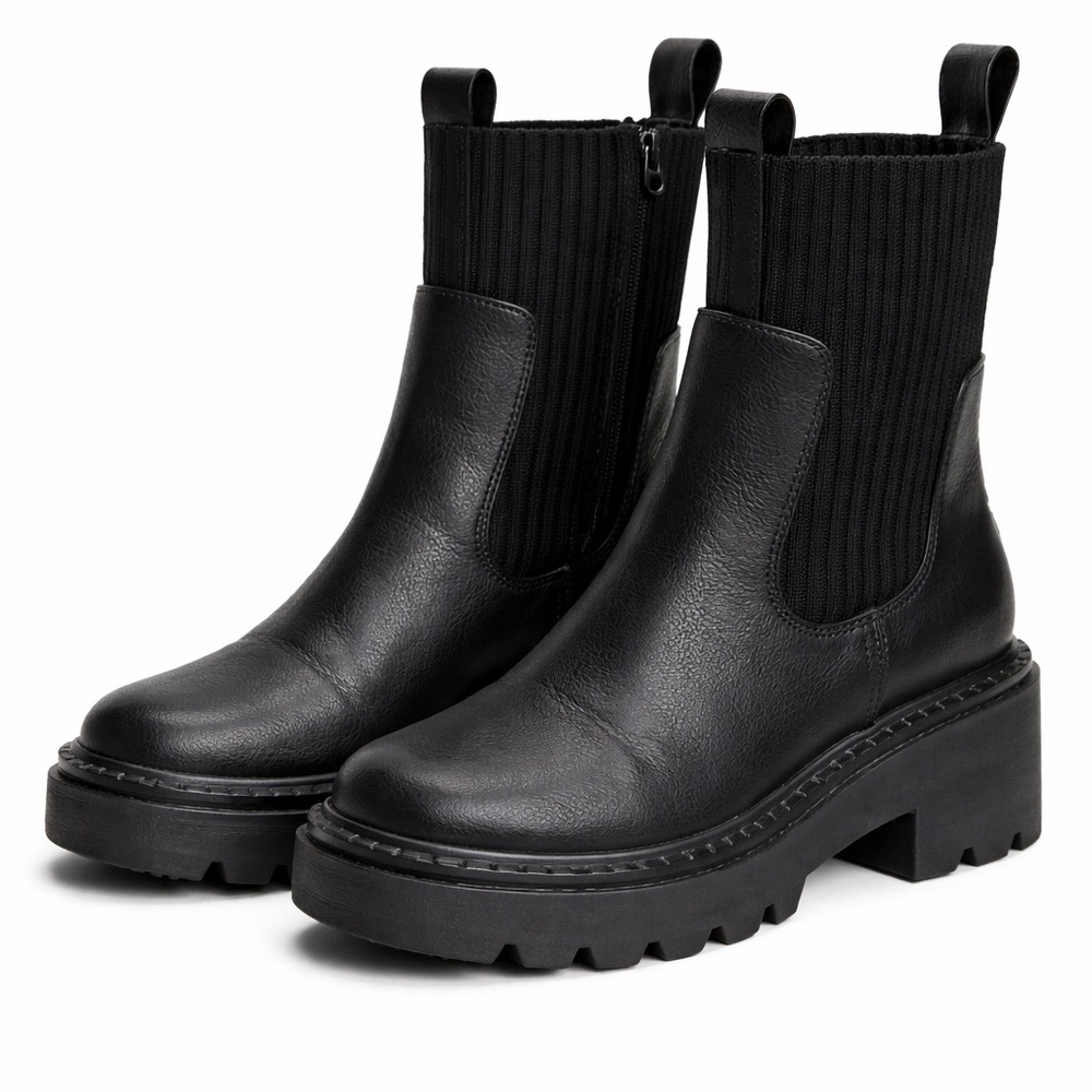 Chelsea Universal Thread Black Ankle Booties